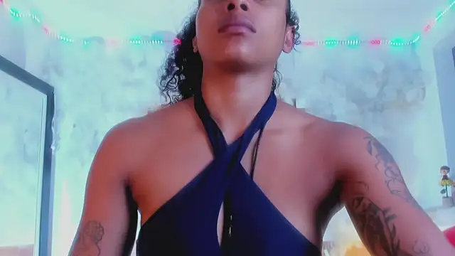 Snapshot of kelly_thomson chatting on February 2025 12:02:02 PM kelly thomson online show from February 2025 12:02:02 PM