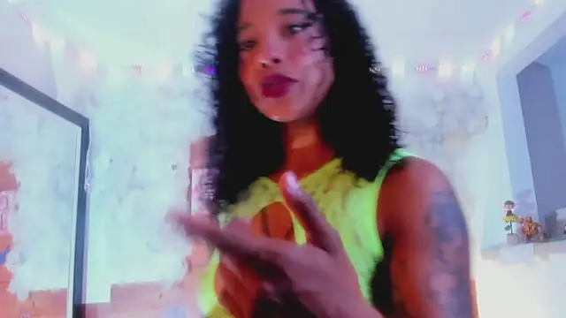 Snapshot of kelly_thomson chatting on March 2025 11:06:02 AM kelly thomson online show from March 2025 11:06:02 AM