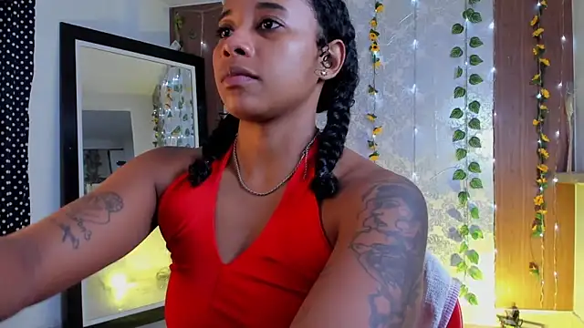 Snapshot of kelly_thomson chatting on March 2026 11:32:01 PM kelly thomson online show from March 2026 11:32:01 PM