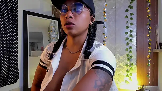 Snapshot of kelly_thomson chatting on March 2026 11:20:02 PM kelly thomson online show from March 2026 11:20:02 PM