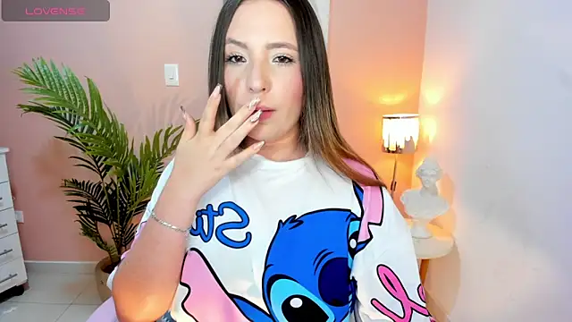 HannaMiller 1 online show from April 2026 03:37:02 AM