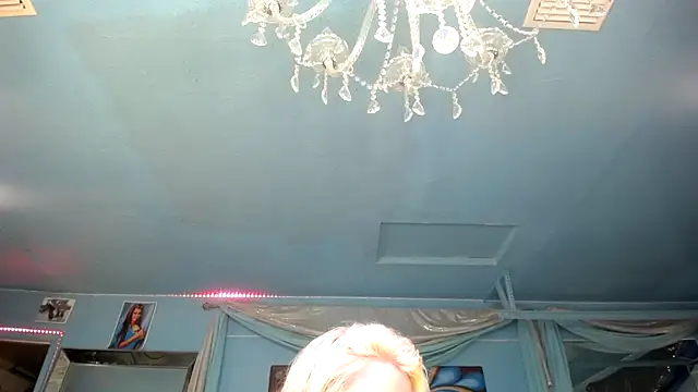 ADRIANNA FOX online show from February 2025 06:44:01 AM