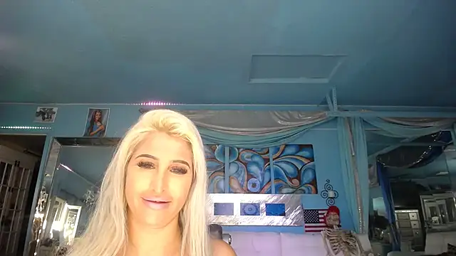 ADRIANNA FOX online show from February 2025 09:15:01 AM