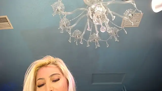 ADRIANNA FOX online show from March 2025 05:39:02 PM