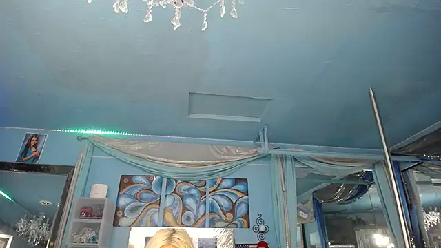 ADRIANNA FOX online show from May 2026 11:10:02 PM