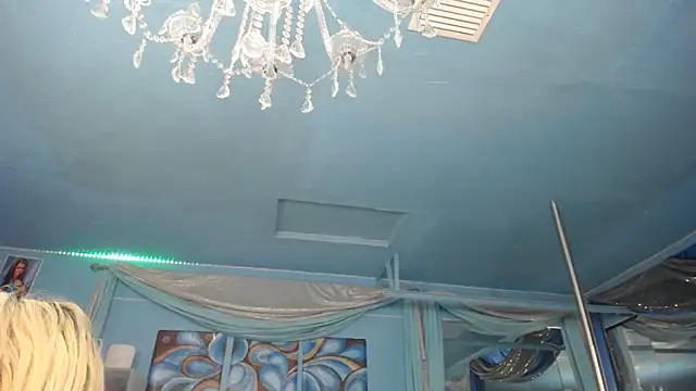 ADRIANNA FOX online show from June 2026 09:23:02 AM