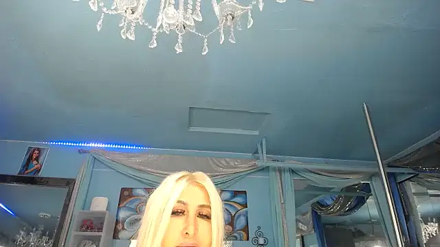 ADRIANNA FOX online show from July 2026 04:26:02 AM