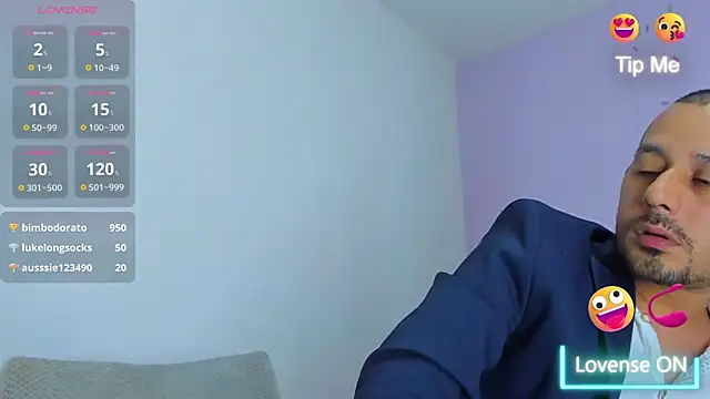 jhonyalzate2 online show from December 2024 08:45:02 AM