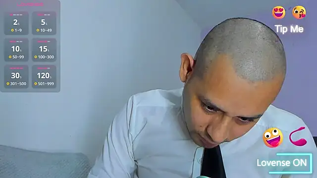 jhonyalzate2 online show from December 2024 02:52:02 AM