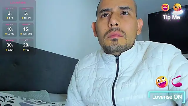 jhonyalzate2 online show from February 2025 04:59:02 AM