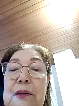 Snapshot of Vicky_Rosse chatting on January 2025 07:21:01 PM Vicky Rosse online show from January 2025 07:21:01 PM