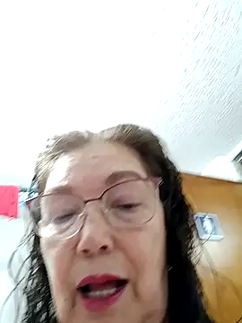 Snapshot of Vicky_Rosse chatting on February 2025 04:04:01 PM Vicky Rosse online show from February 2025 04:04:01 PM