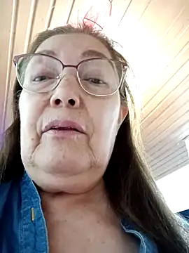 Snapshot of Vicky_Rosse chatting on February 2025 04:30:02 PM Vicky Rosse online show from February 2025 04:30:02 PM