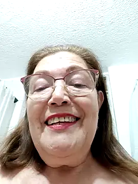 Snapshot of Vicky_Rosse chatting on March 2025 05:02:01 PM Vicky Rosse online show from March 2025 05:02:01 PM