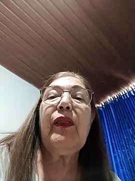 Snapshot of Vicky_Rosse chatting on October 2025 05:02:02 PM Vicky Rosse online show from October 2025 05:02:02 PM