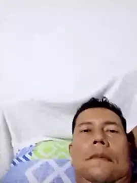 Lachuchaenlacara1988 online show from February 2026 12:52:02 AM