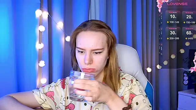 Ramona    online show from February 2025 06:08:02 AM