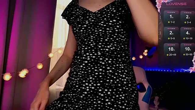 Ramona    online show from March 2025 09:45:01 AM