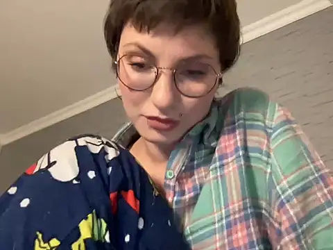 -CatchMe- online show from December 2025 10:15:01 PM