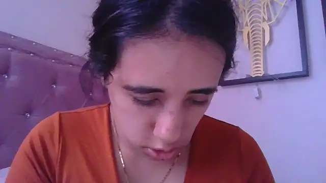 annarose19 online show from December 2024 07:14:02 PM