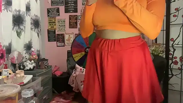 Snapshot of latinacubana chatting on February 2025 03:10:02 AM latinacubana online show from February 2025 03:10:02 AM