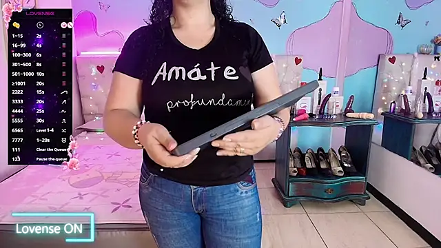 Zaly mature online show from April 2026 11:38:01 PM