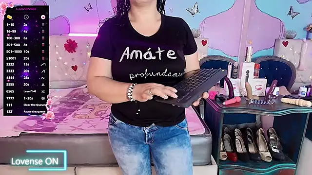 Zaly mature online show from April 2026 01:19:02 AM