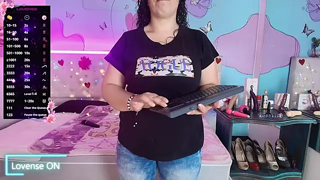 Zaly mature online show from May 2026 10:50:02 PM