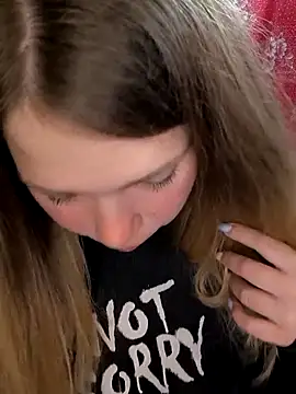 Zuli Kiska online show from May 2026 07:55:02 PM