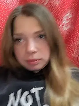 Zuli Kiska online show from May 2026 03:34:01 AM