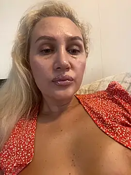 YourBlondee online show from September 2025 02:35:01 AM