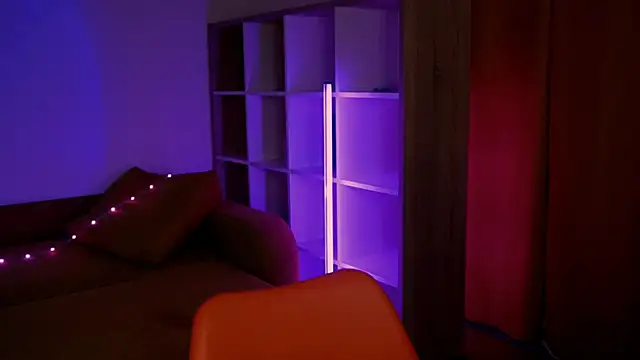 ItsAlisia online show from October 2025 12:46:02 PM