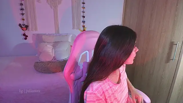 iriswest  online show from April 2026 01:55:02 AM