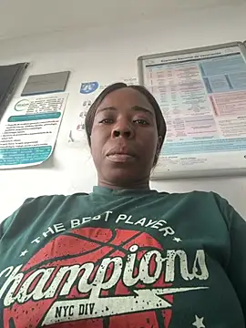 Snapshot of ebony_witney chatting on February 2026 03:17:02 PM ebony witney online show from February 2026 03:17:02 PM