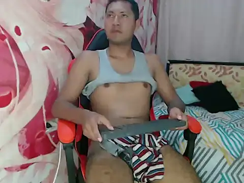 Snapshot of christt_daddy chatting on July 2026 12:49:01 AM christt daddy online show from July 2026 12:49:01 AM