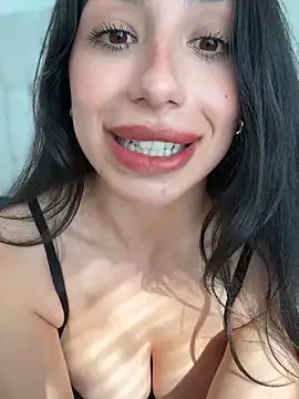 Snapshot of LoveLillyy chatting on February 2025 07:27:02 PM LoveLillyy online show from February 2025 07:27:02 PM