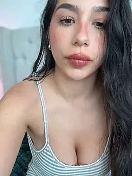 Snapshot of LoveLillyy chatting on March 2025 09:22:01 PM LoveLillyy online show from March 2025 09:22:01 PM