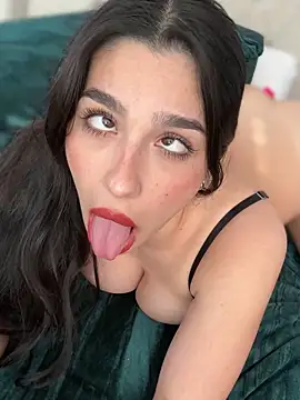 Snapshot of LoveLillyy chatting on March 2025 12:37:02 AM LoveLillyy online show from March 2025 12:37:02 AM