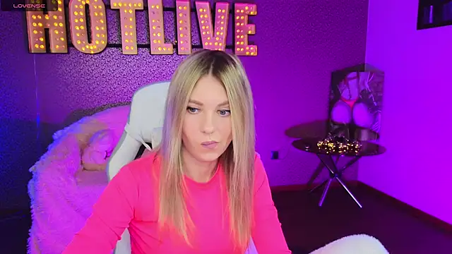 Marybarbia online show from December 2024 12:55:01 PM
