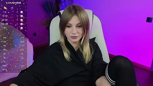 Marybarbia online show from September 2025 11:23:02 AM