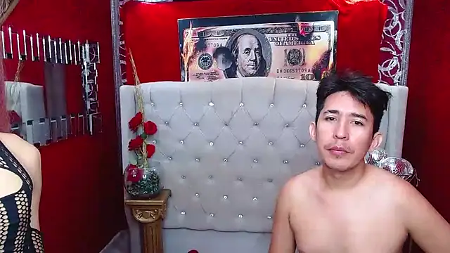 Snapshot of shannentrans chatting on December 2024 12:07:02 AM shannentrans online show from December 2024 12:07:02 AM