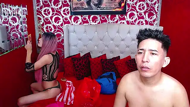 Snapshot of shannentrans chatting on December 2024 01:10:02 PM shannentrans online show from December 2024 01:10:02 PM