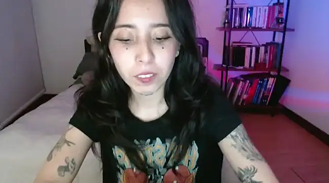 Snapshot of babyluna_8_8 chatting on December 2024 06:09:01 AM babyluna 8 8 online show from December 2024 06:09:01 AM