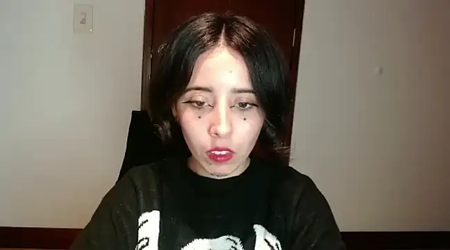 Snapshot of babyluna_8_8 chatting on February 2025 02:39:02 AM babyluna 8 8 online show from February 2025 02:39:02 AM