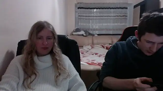 PeterAndJen online show from March 2025 07:45:02 PM