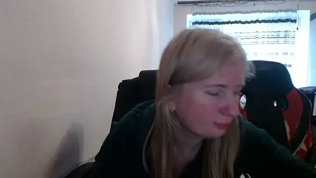 PeterAndJen online show from May 2026 05:35:02 AM