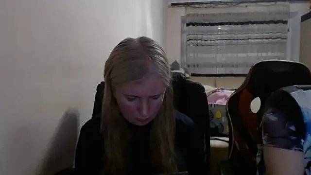 PeterAndJen online show from June 2026 06:32:02 PM