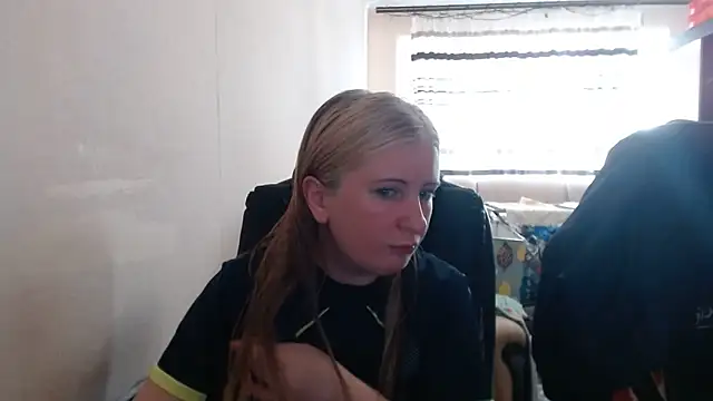 PeterAndJen online show from June 2026 06:57:01 PM