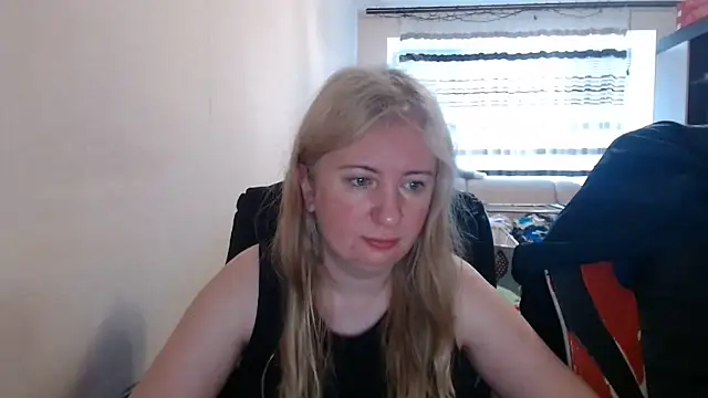PeterAndJen online show from June 2026 05:06:02 AM