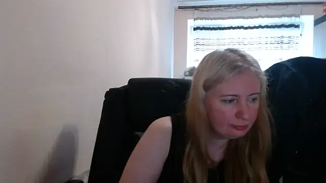 PeterAndJen online show from June 2026 05:16:02 AM